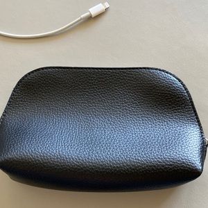 Vinyl accessory zippered pouch